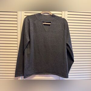 Cable & Gauge Large Charcoal Knit sequined Top PTP 20”